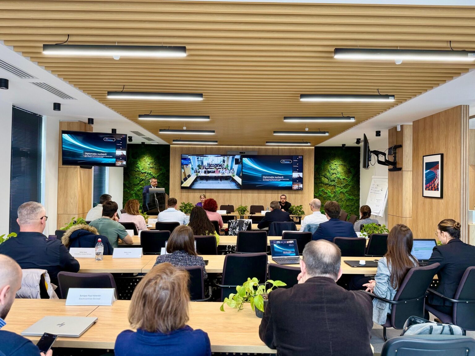 Diplomație Energetică